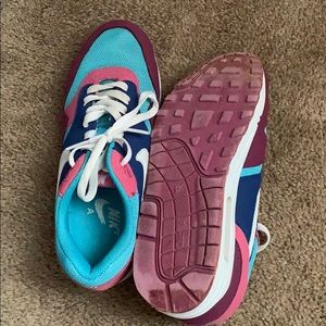 Women size 8 Nike Air and Roshe